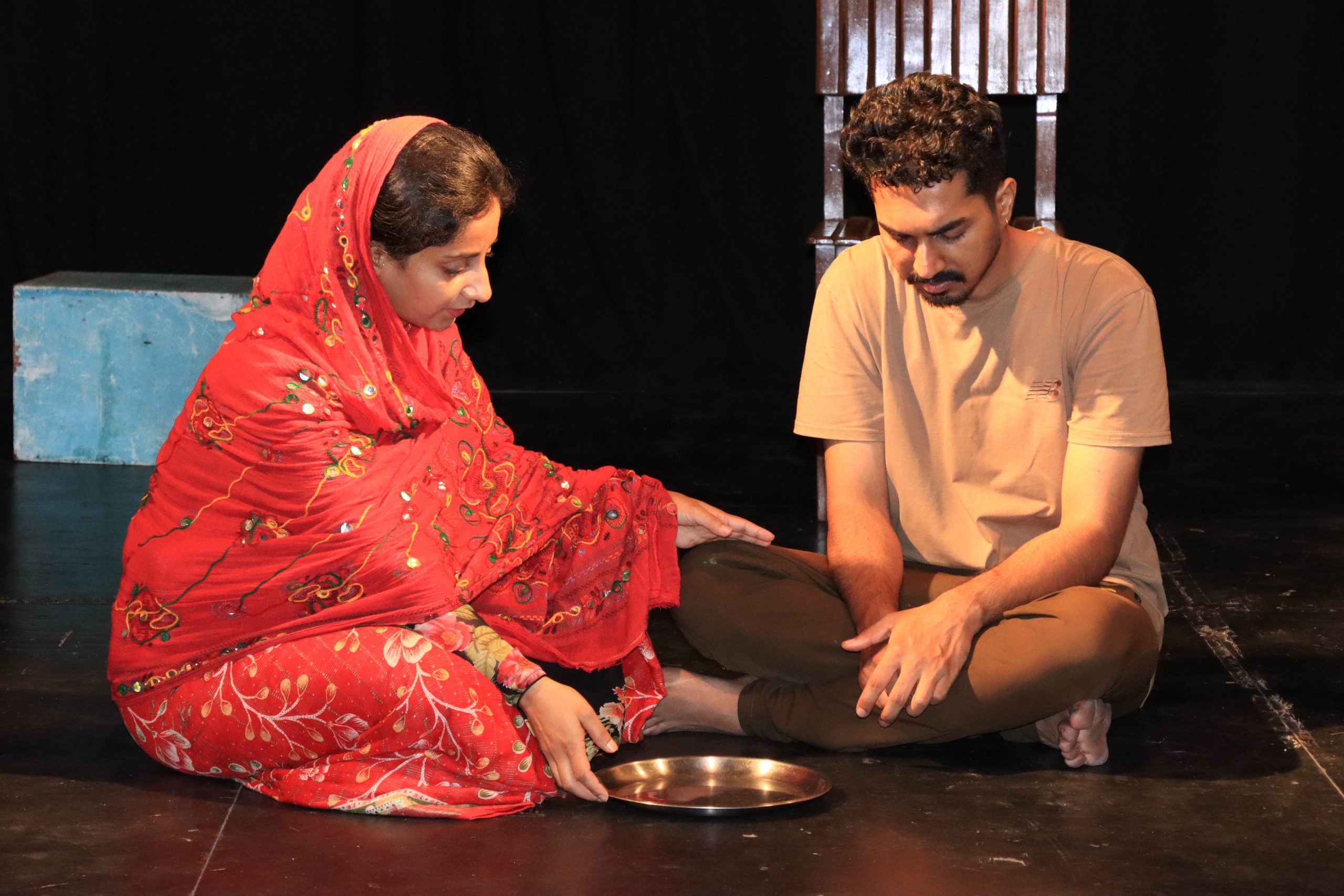 ‘जब फूलले आकार लिन्छ…’ (तस्बिरहरु)