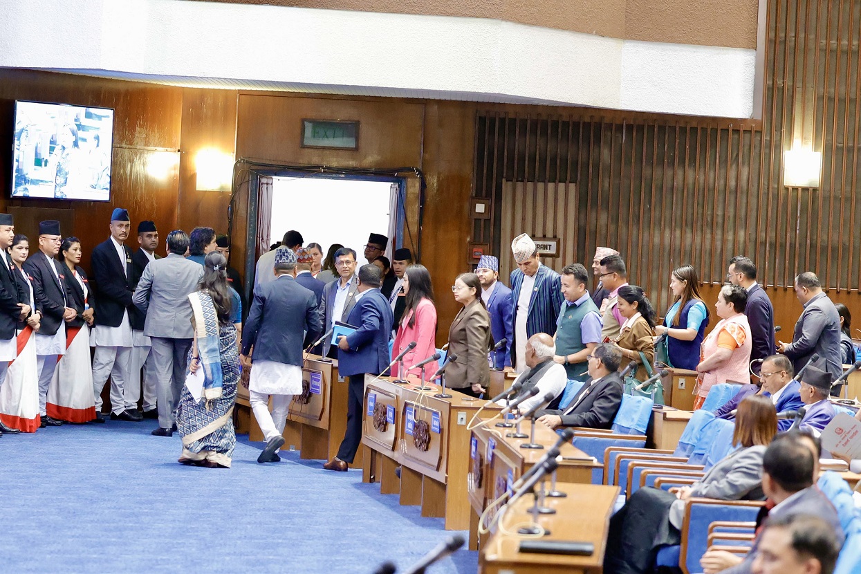 प्रतिनिधिसभा बैठक : रास्वपा र राप्रपाद्वारा बैठक बहिष्कार