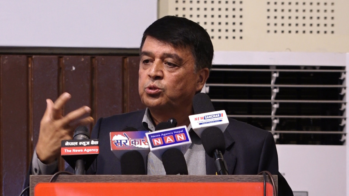 हामी फेरि उठ्नेछौं: चन्द्र ढकाल