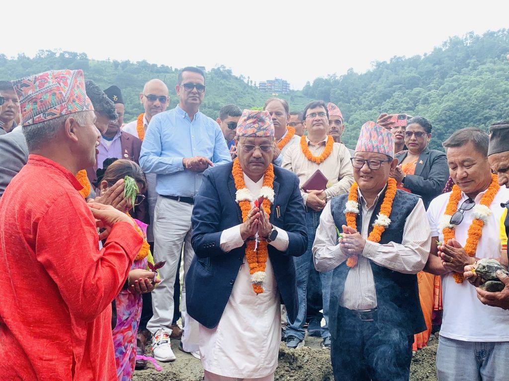 एडिबीको सहयोगमा बन्ने घट्टेखोला–धम्पुस–खानी गाउँ सडक शिलान्यास