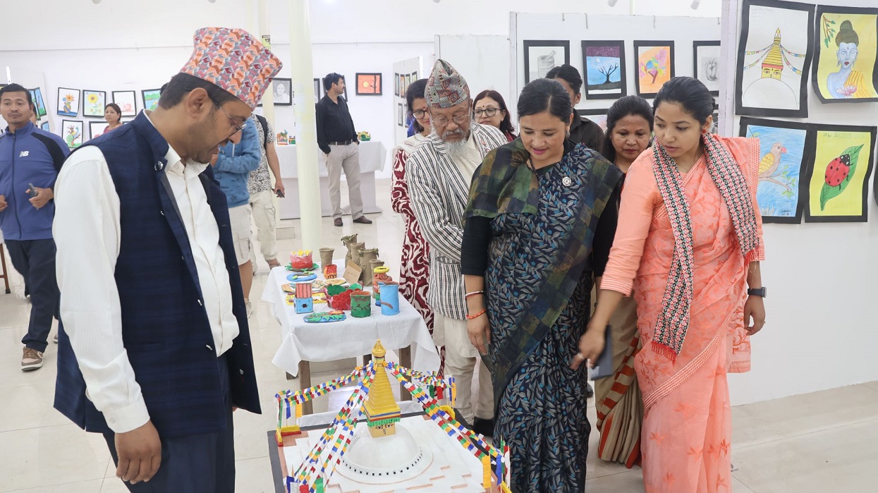 विद्यार्थीका सृजनाले उनीहरूलाई उत्प्रेरित गरेको छ : उपप्रमुख डङ्गोल