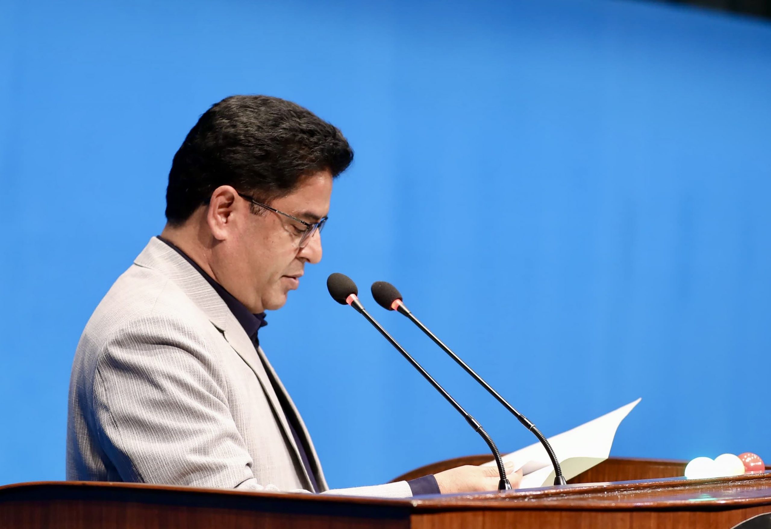 डिडिए अध्ययन प्रतिवेदनका आधारमा म्याग्नेसाईट उद्योग सञ्चालन गर्ने/नगर्ने निर्णय गर्छौं : उद्योगमन्त्री