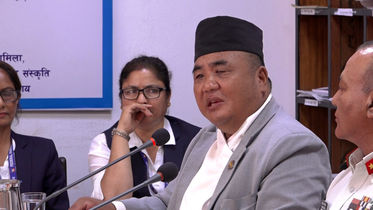 काठमाडौँ-तराई/मधेस द्रुतमार्गको काम मेलम्चीको जति लम्बिँदैन : रक्षामन्त्री