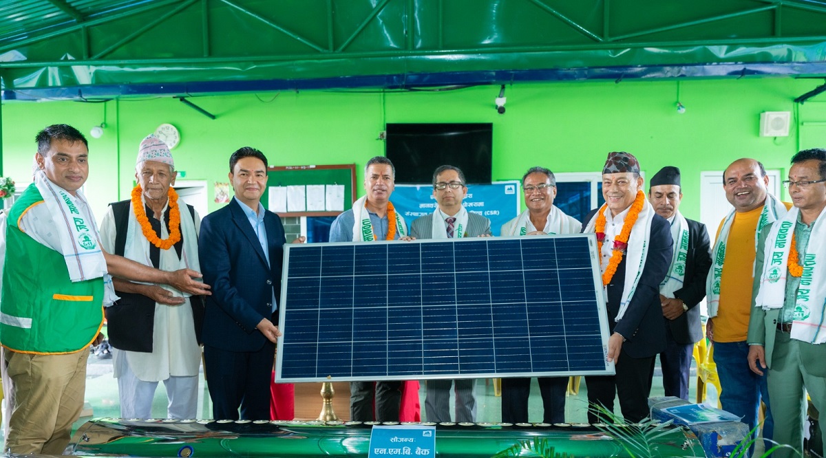 एनएमबि बैंकद्वारा गण्डकीको मानवसेवा आश्रममा सोलार सामग्री हस्तान्तरण