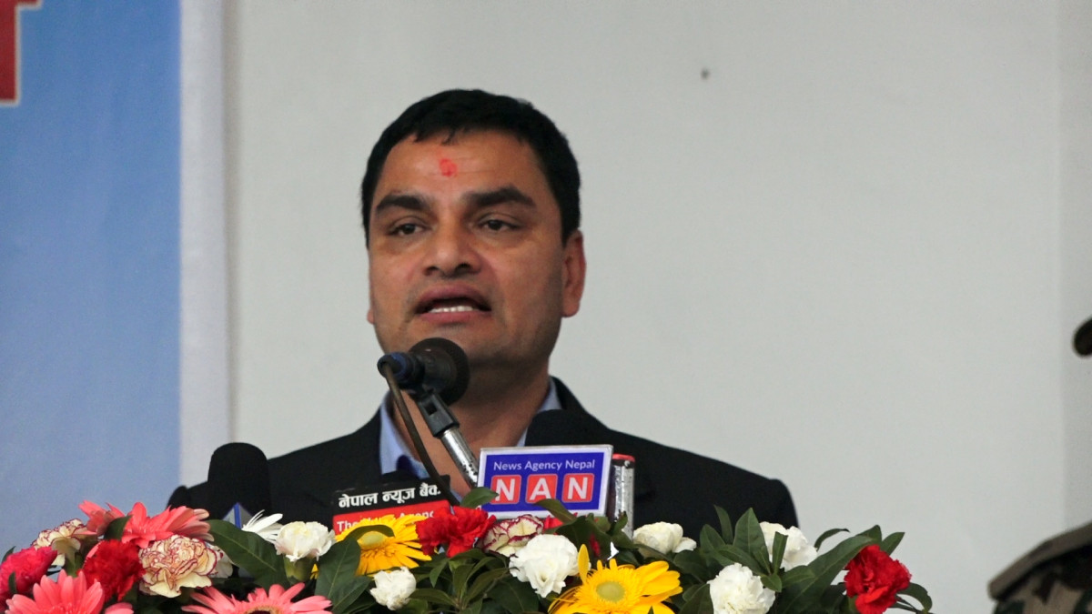 दलको नेतृत्व लिएपछि कुनैपनि गुट बनाउन लाग्नु हुँदैन : प्रदीप पौडेल