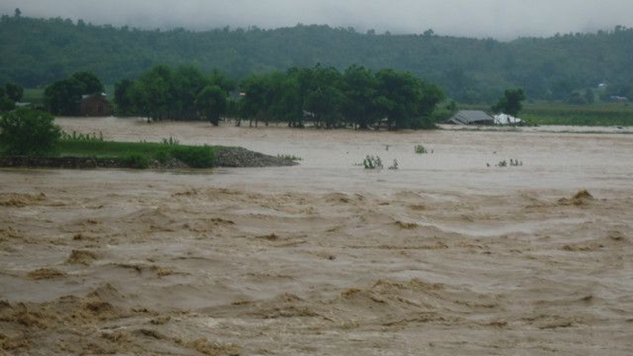 बबई नदीमा जलसतहले खतराको तह पार गर्यो