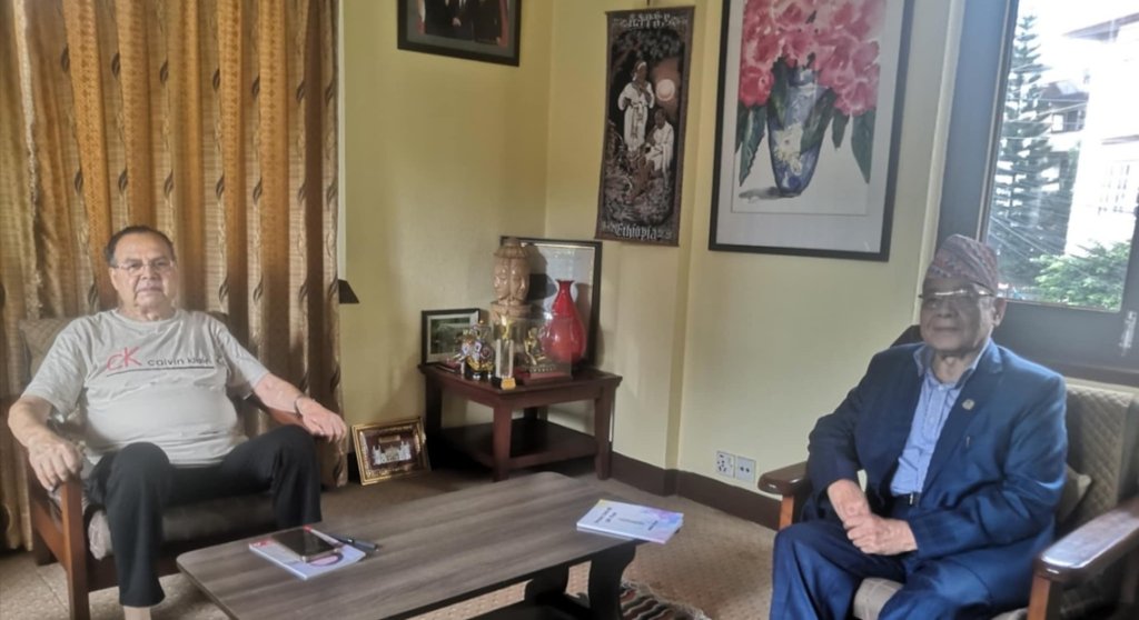 खनाल-गौतमको वार्ताले नेकपा एसमा हलचल : अध्यक्ष नेपालले एकाएक गरे सबै बैठक स्थगित