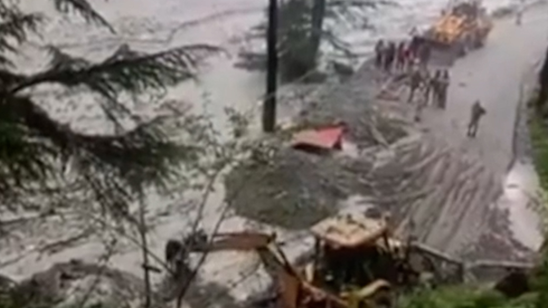 किन्नेर कैलाश यात्रा मार्गमा फसेका ४१३ जना तीर्थयात्रीको उद्धार