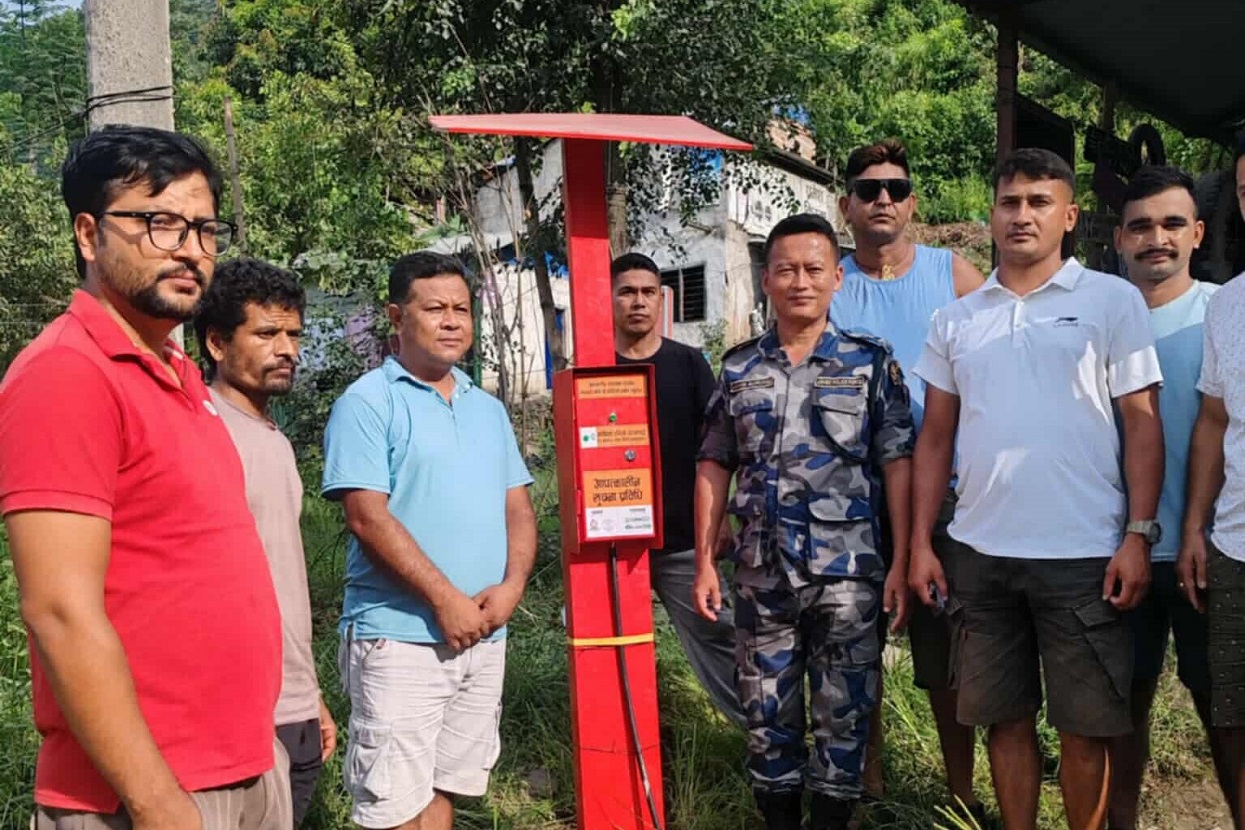 चितवनको सिमलताल र धादिङको चरौँदीमा विपद्को सूचना दिने उपकरण जडान