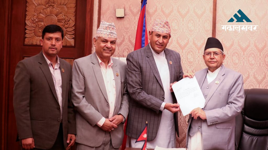 रामहरि खतिवडाले सभामुखलाई बुझाए औपचारिक राजीनामा