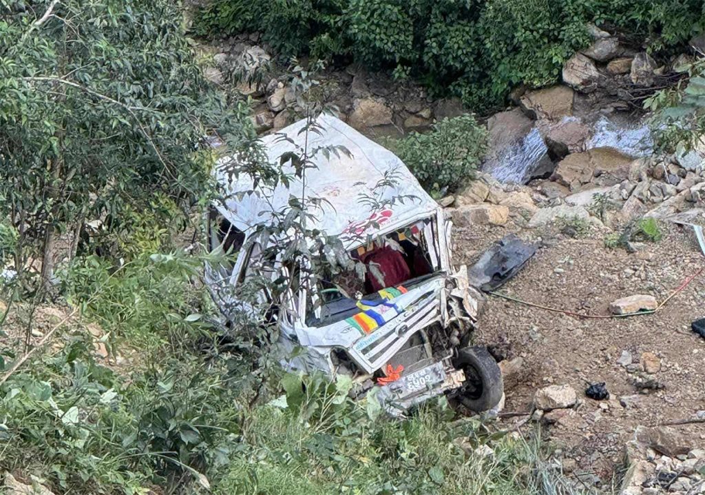 सल्यान दुर्घटनाका मृतक तीन जनाको परिचय खुल्यो