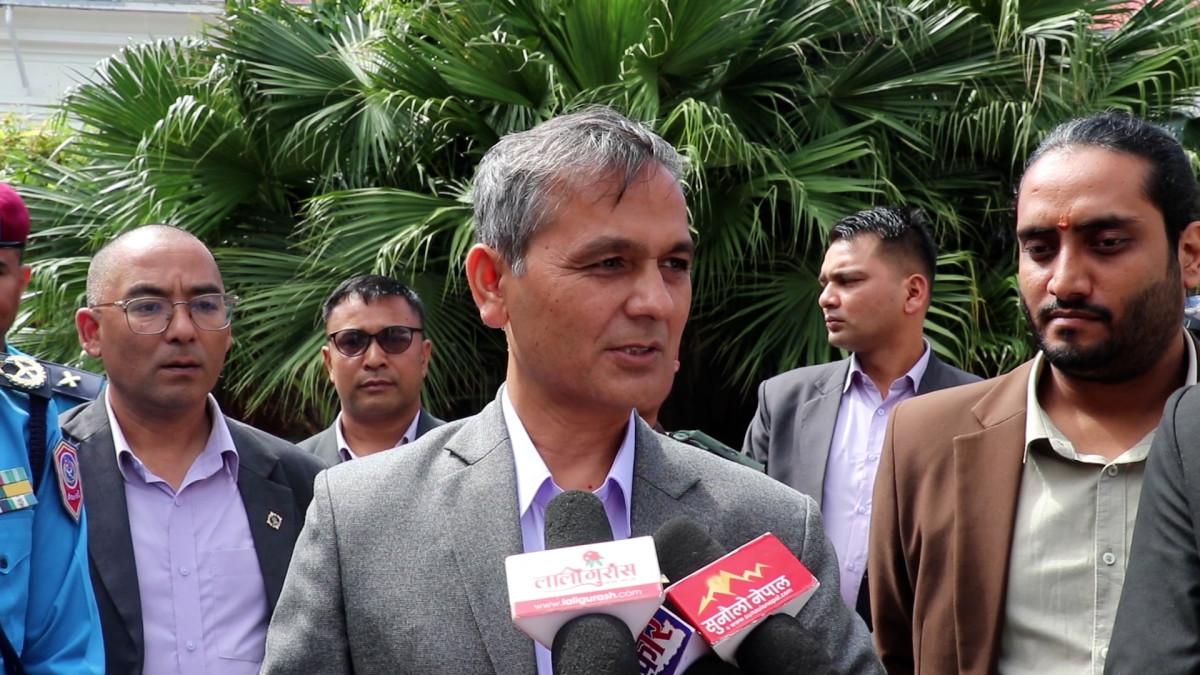 राजनीतिक कनेक्सनले रोकिएका अपराध अनुसन्धानको काम तत्काल अघि बढ्छ: गृहमन्त्री अर्याल