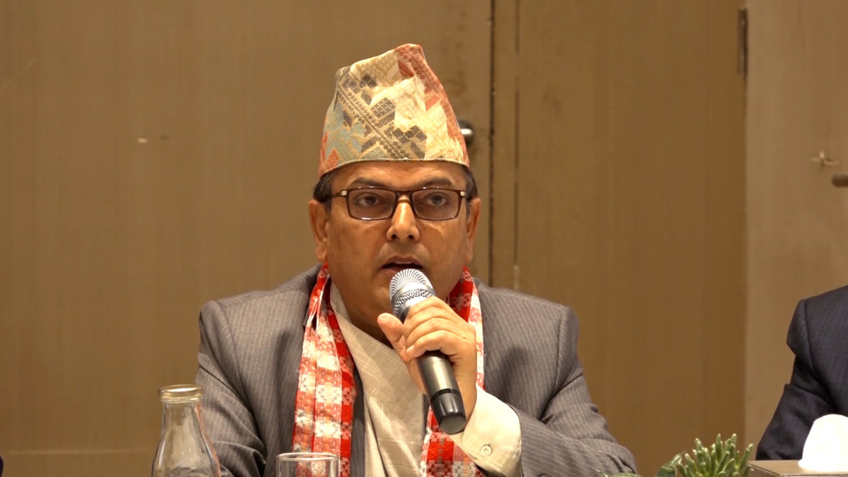 कर्मचारीहरूले कानुन देखाएर पन्छिने परिपाटी अन्त्य गर्नुपर्छ : उद्योगसचिव घिमिरे