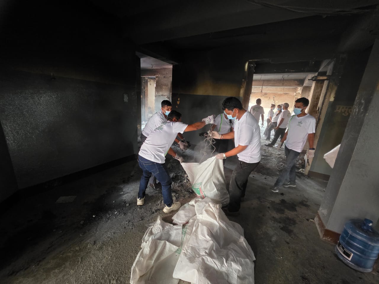शिवम् सिमेन्टद्वारा जिल्ला प्रशासन कार्यालय, काठमाडौँमा सरसफाइ (तस्बिरहरू)