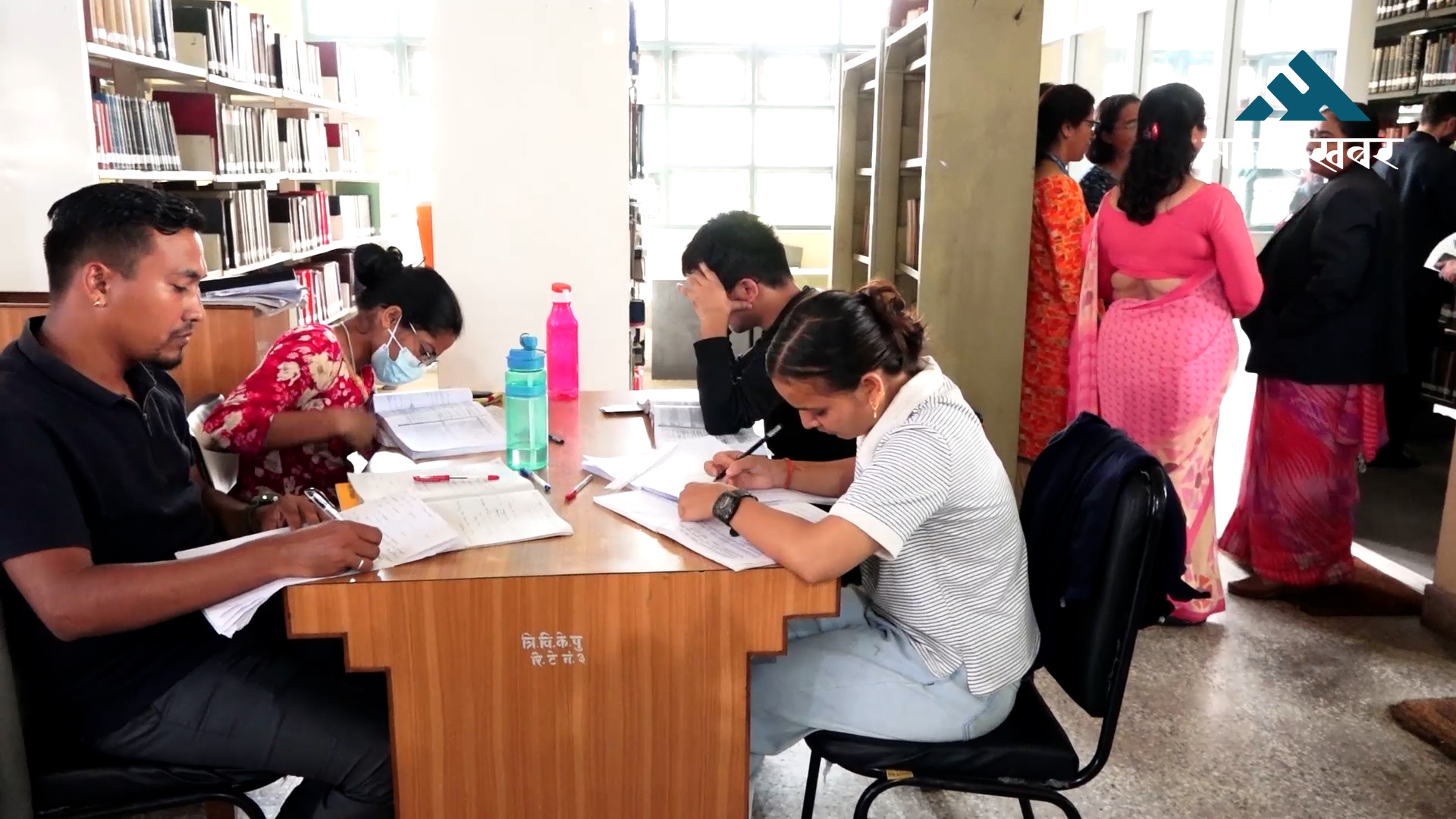 संसदीय समितिद्वारा त्रिभूवन विश्वविद्यालयको पुस्तकालयको अनुगमन