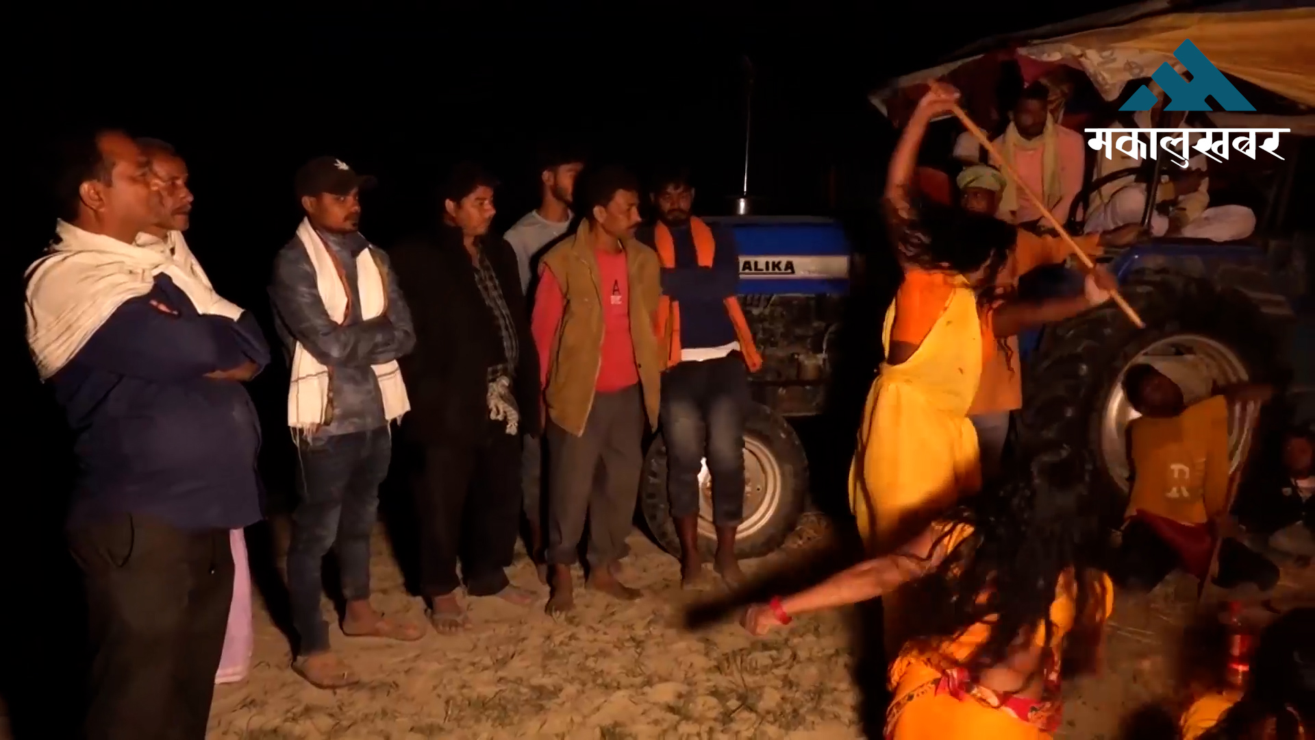 महोत्तरी सोनामाई मन्दिरमा सुरु भयो भूत मेला, हजारौं पीडितको जुट