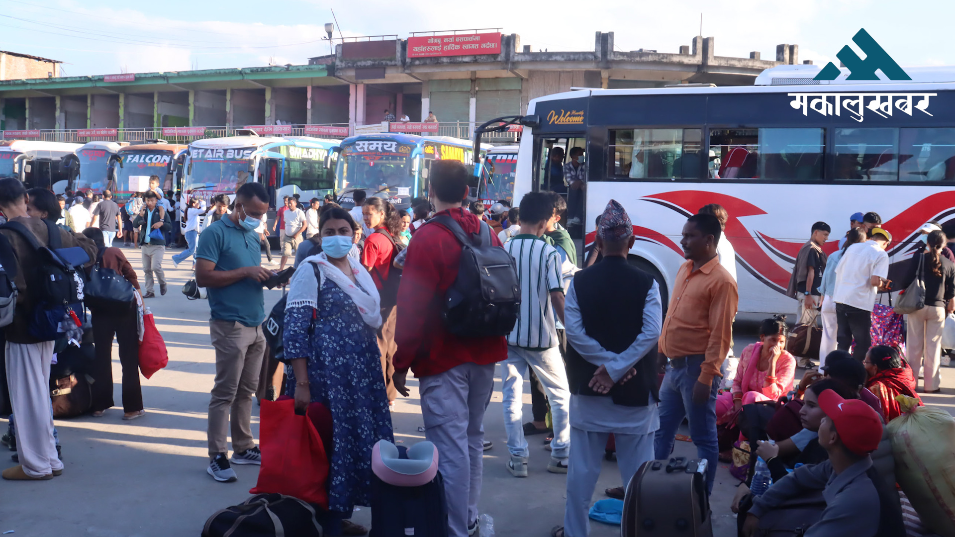 सार्वजनिक यातायात प्रणाली सुधारः गाडीहरुमा क्यूआर राख्न सिफारिस