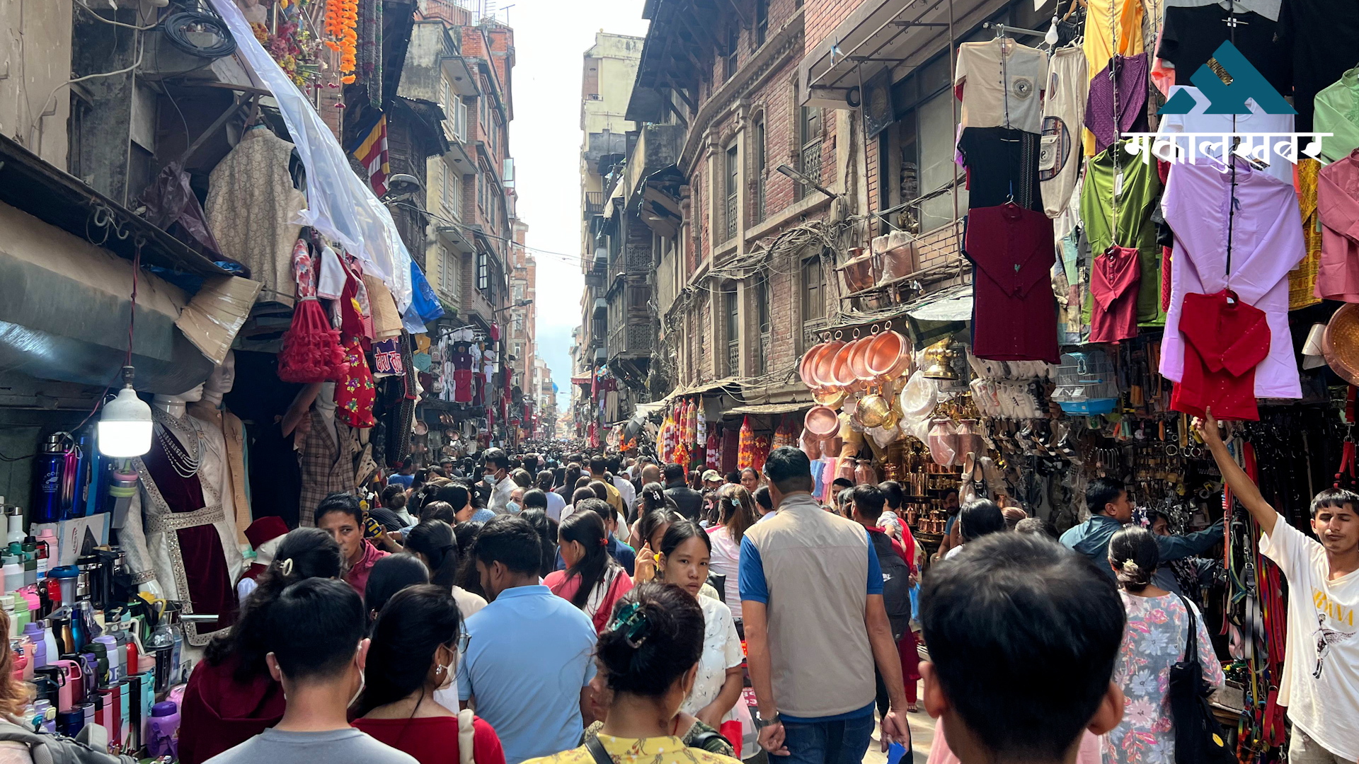 काठमाडौंका मुख्य बजारमा दशैंको रौनक (तस्बिरहरु)