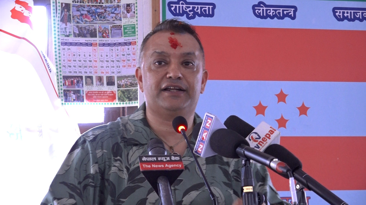काँग्रेसले देशभित्रै रोजगारी सिर्जना गर्ने सपना देख्नुपर्छ : गगन थापा