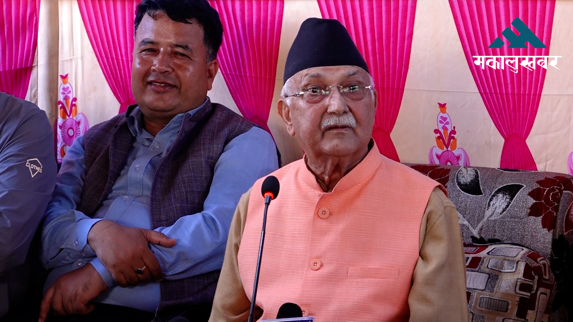 हल्लाबाजहरूलाई देश जिम्मा लगाएर विदेश भाग्दैनौँ: ओली