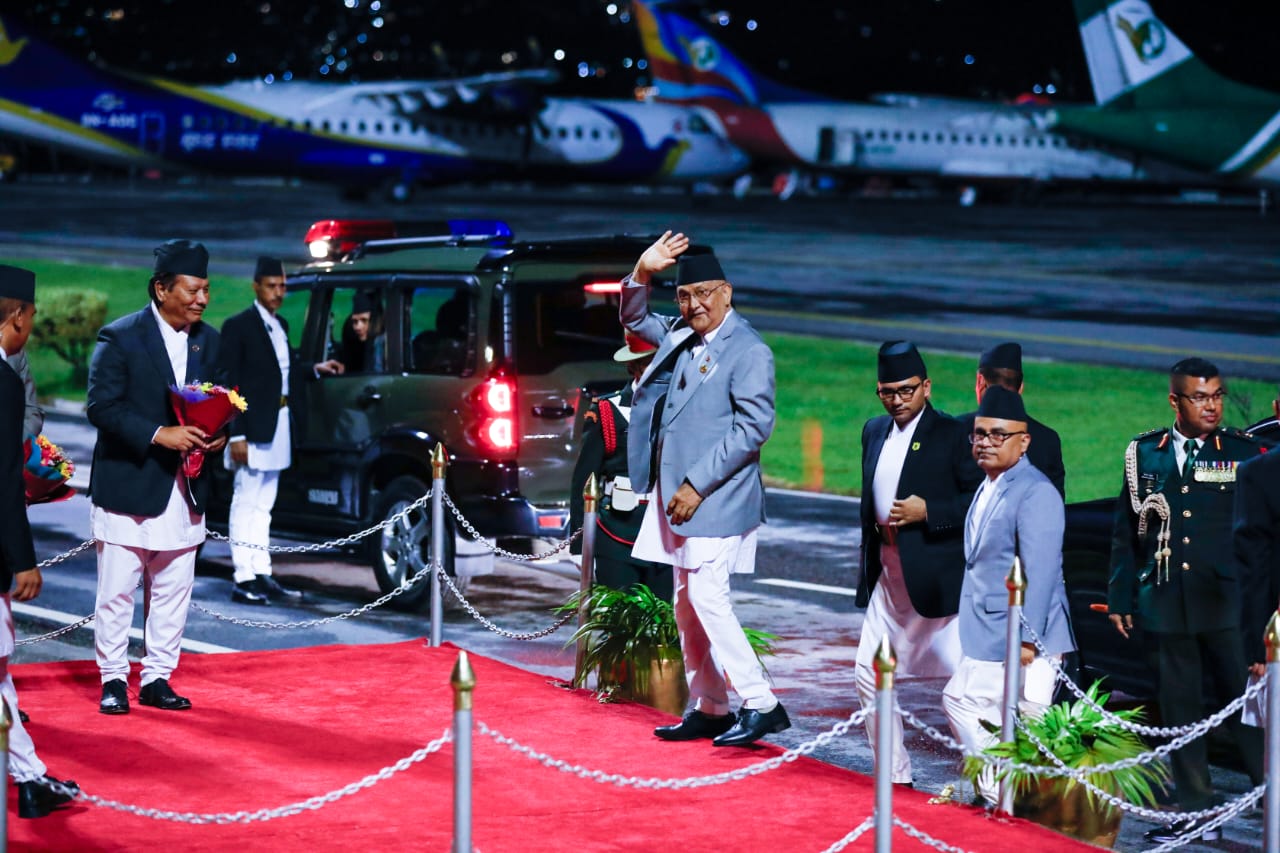 प्रधानमन्त्री ओली चीन भ्रमण सकेर स्वदेश फर्किए (तस्बिरहरु)