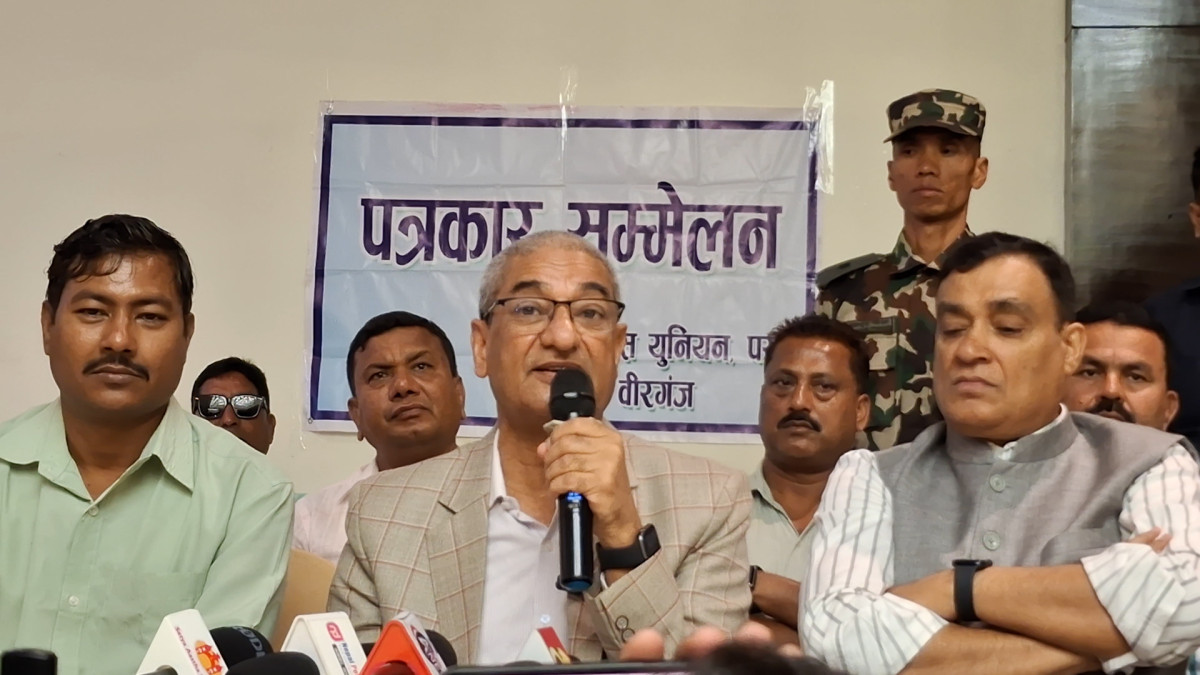 सीमा सुरक्षाका बारेमा सरकार गम्भीर छ : गृहमन्त्री लेखक