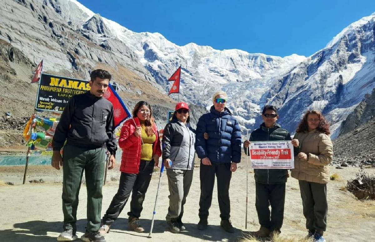 अपाङ्गता भएकाहरुले गरे अन्नपूर्ण आधार शिविरको पदयात्रा