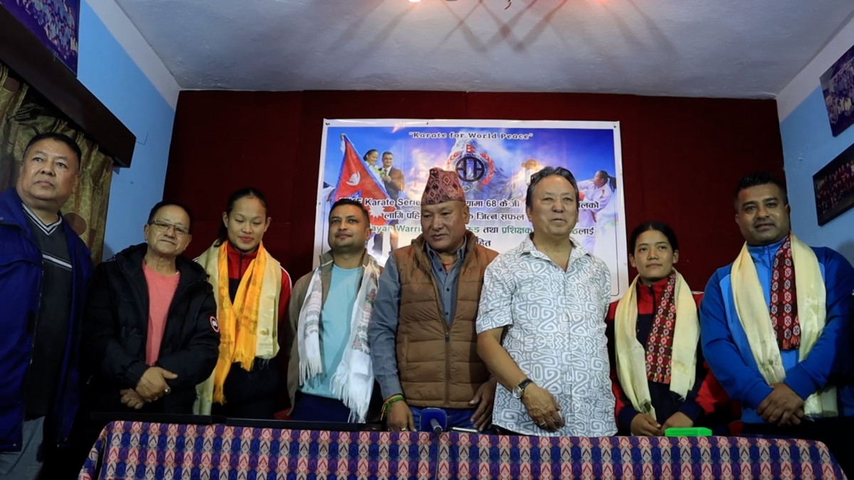 एरिकालाई १ एक लाख नगदसहित सम्मान