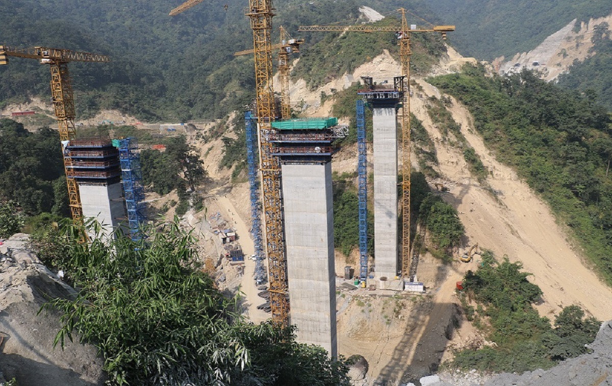 काठमाडौँ–तराई मधेश द्रूतमार्ग निर्धारित मितिमै सम्पन्न हुन्छ, लागत बढ्दैन: सेना