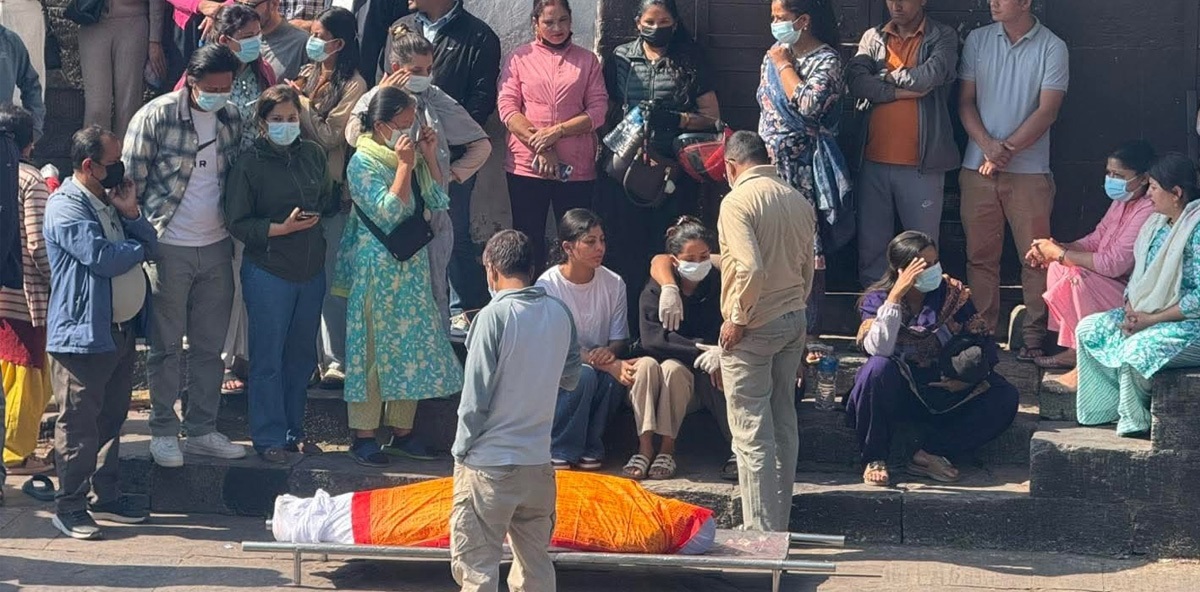 गायिका नितु पौडेलको पशुपतिमा अन्त्येष्टि