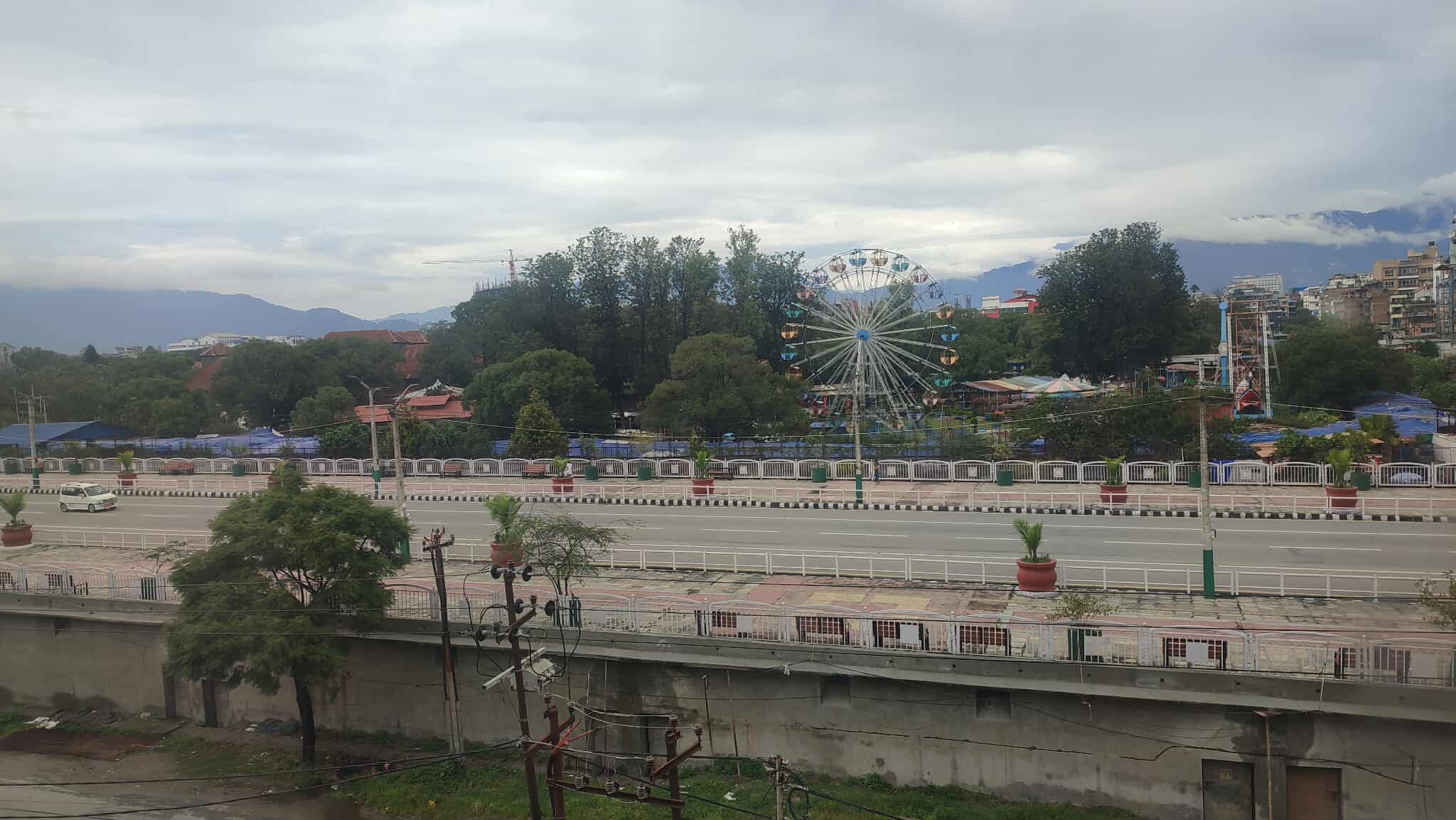 विजयादशमी: काठमाडौँका सडक सुनसान