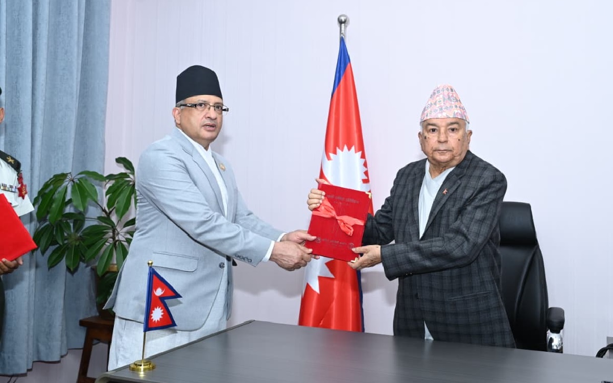 राष्ट्रपतिसमक्ष आयोगको वार्षिक प्रतिवेदन पेस