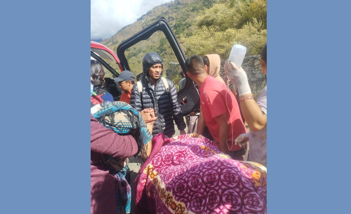 म्याग्दीमा हेलिकप्टरबाट गर्भवतीको उद्धार