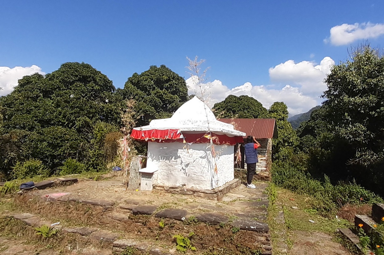 छ सय वर्षदेखिको इतिहासको साक्षी झुप्राङकोट