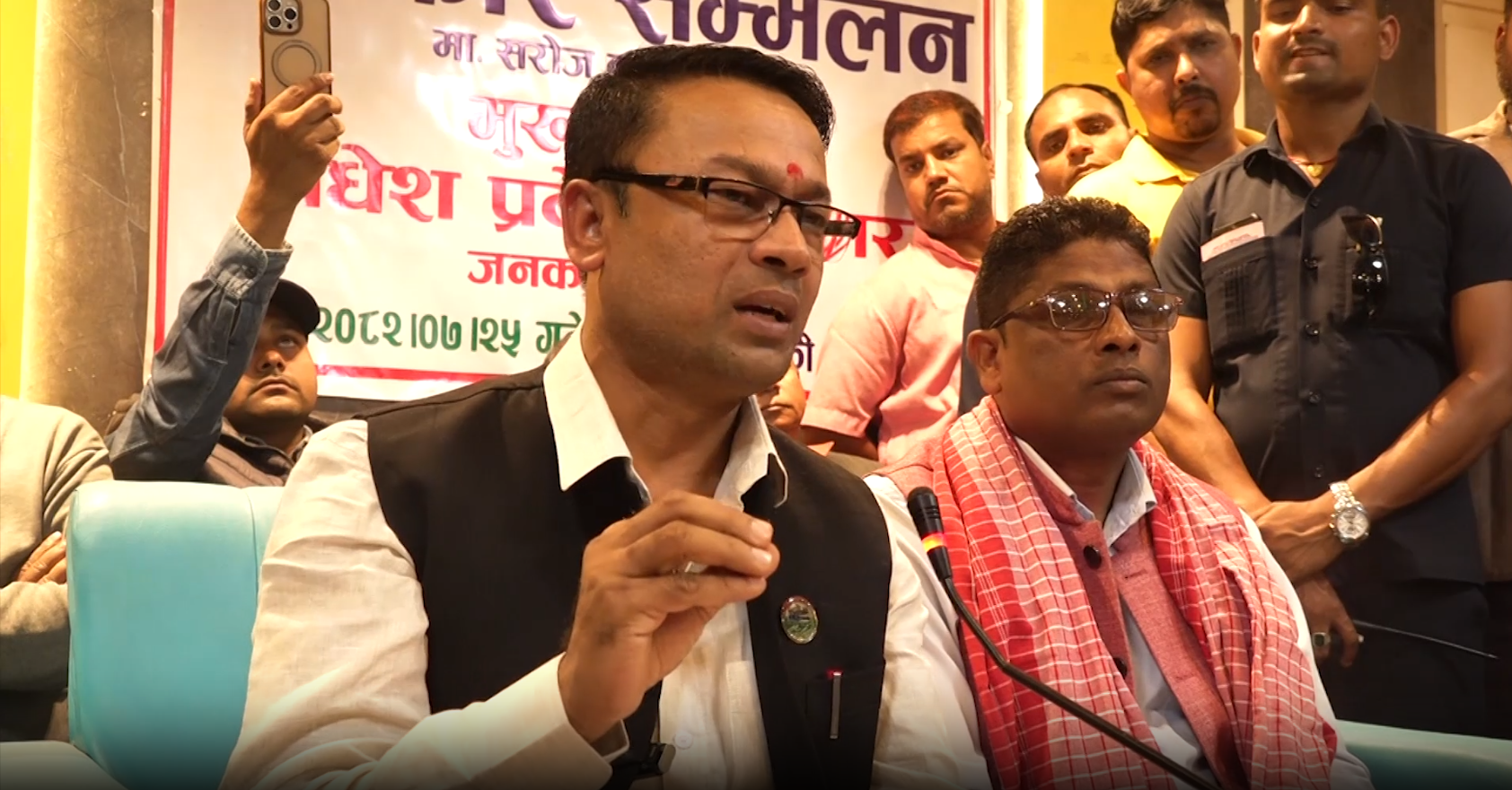 मधेसका मुख्यमन्त्रीको स्वीकारोक्ति- ‘मेरो दबाबमै बर्दिबासको होटलमा शपथ भयो’