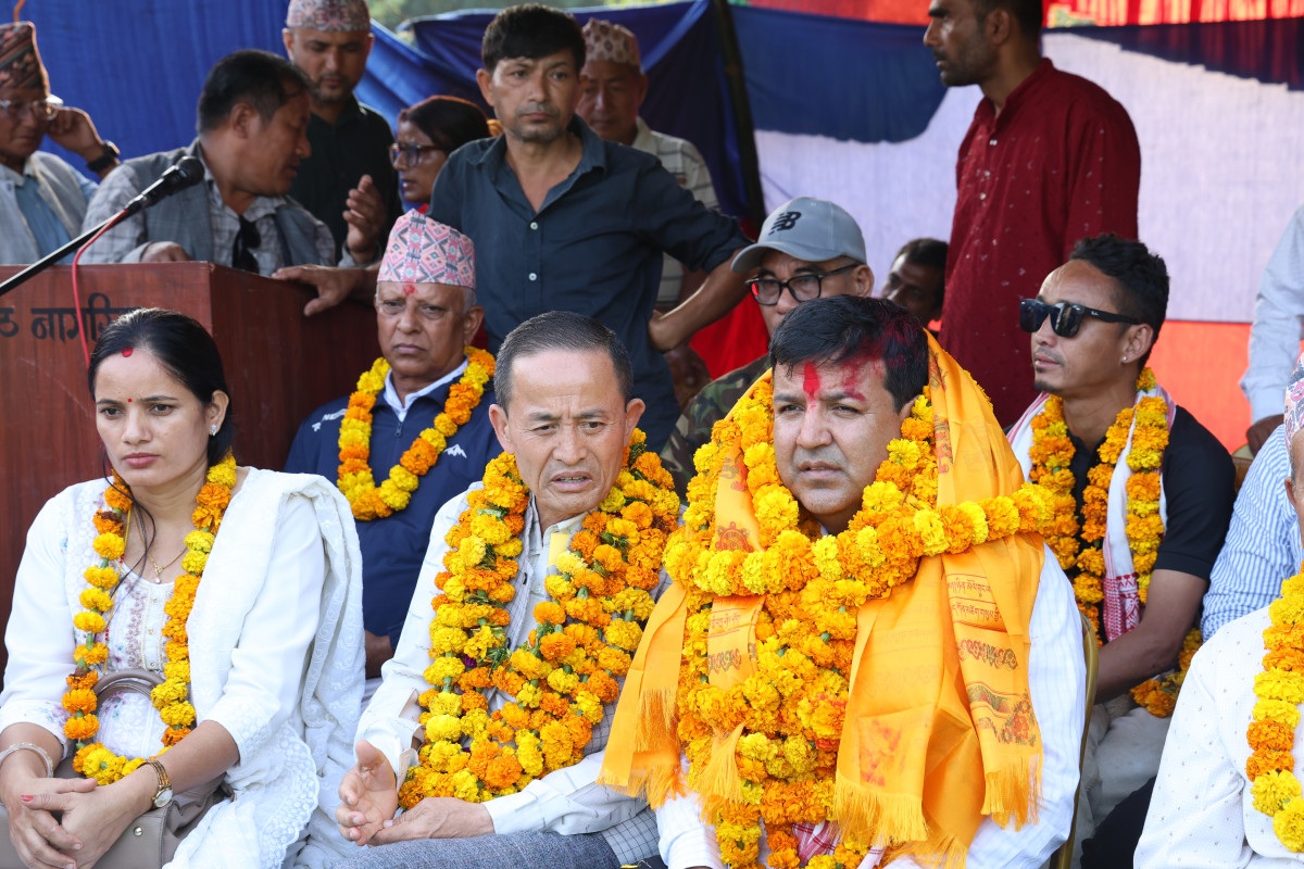 जनताको पक्षमा इमानदार भएर काम गर्दा भाग्नुपर्ने स्थिति आउँदैन : डा. सुनिल शर्मा
