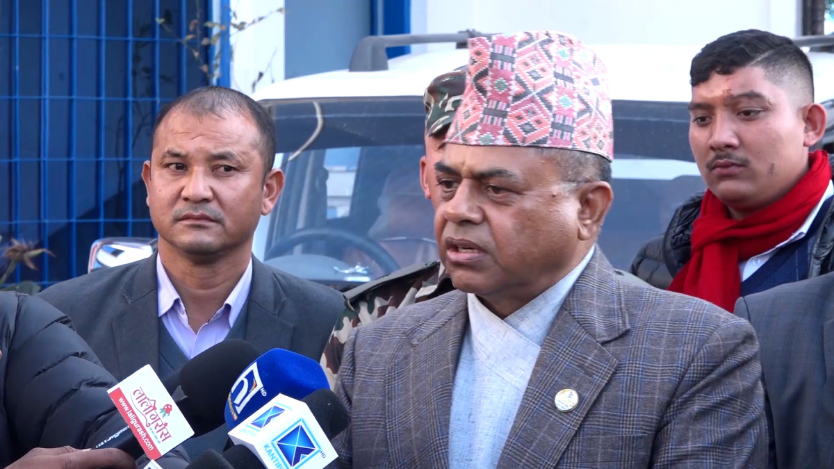 दलहरूमार्फत निर्वाचनको सन्देश तल्लो तहसम्म पुर्‍याउन संवाद थालेका छौँ: मन्त्री सिन्हा