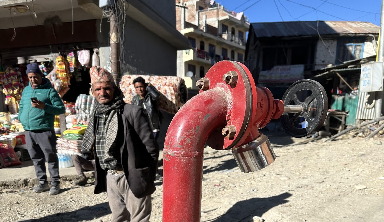 पहिलोपटक खलङ्गा बजारमा ‘फायर हाइड्रेन्ट’ जडान भएपछि…