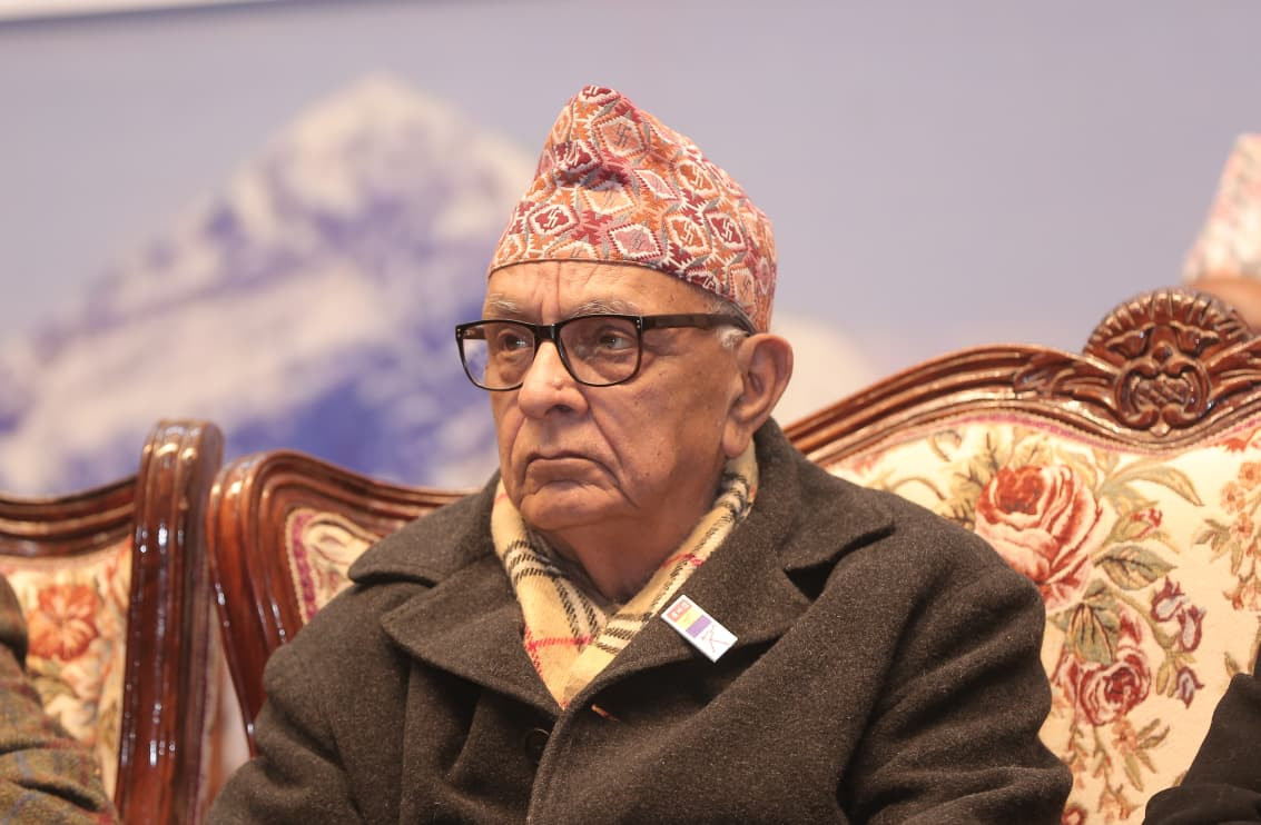राप्रपाको निर्देशक समितिको अध्यक्षबाट डा.प्रकाशचन्द्र लोहनीको राजीनामा