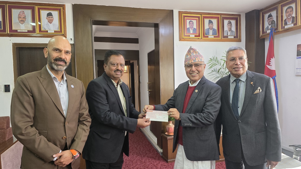 नेपाल लाइफद्वारा भौतिक पूर्वाधार पुर्ननिर्माण कोषमा १ करोड ५० लाखको सहयोग