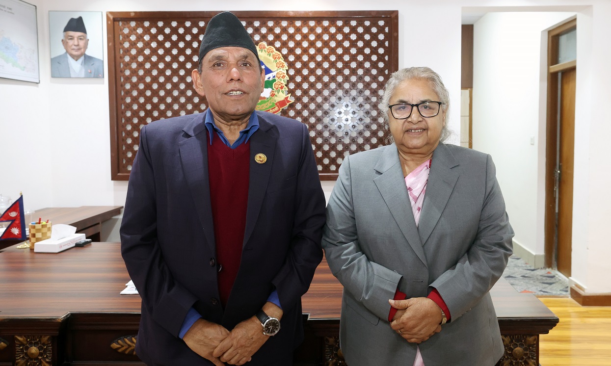 प्रधानमन्त्री कार्कीसँग राष्ट्रियसभा अध्यक्ष दाहालको शिष्टाचार भेट