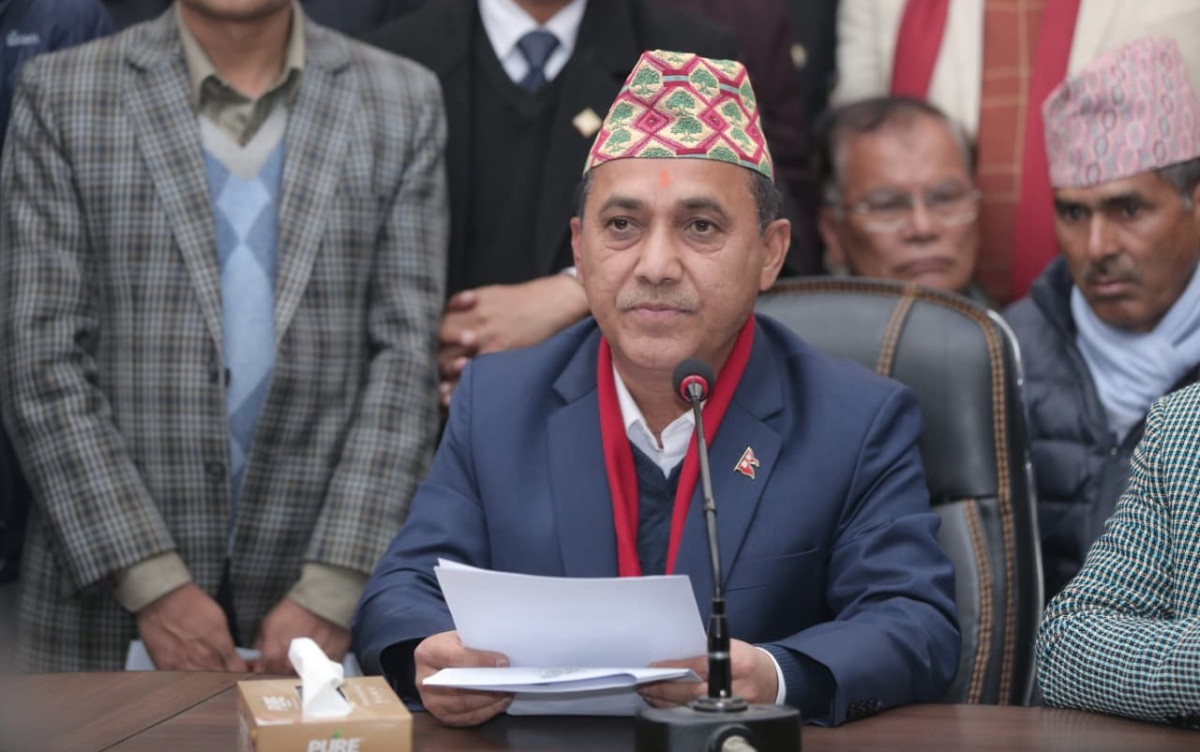निर्धारित समयमा नै निर्वाचन हुनुपर्छ, दुई दिन भित्र उम्मेदवार टुङ्याउँछौँः विश्वप्रकाश शर्मा