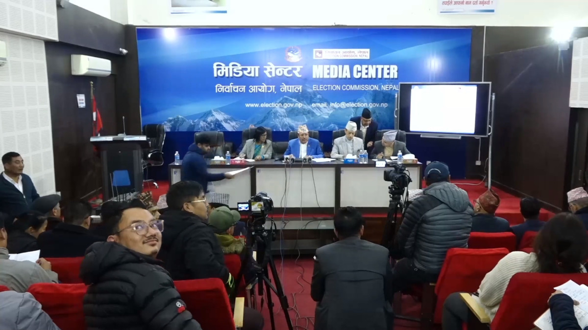 रिक्त भएका प्रदेश सभा सदस्य र पालिका प्रमुख/उपप्रमुख पदको निर्वाचन फागुन २१ लगत्तै हुन्छ: निर्वाचन आयोग