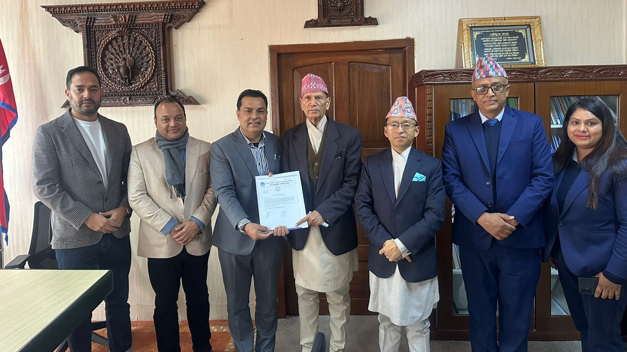 परराष्ट्रमन्त्री शर्मासँग गैरआवासीय नेपाली सङ्घको भेट