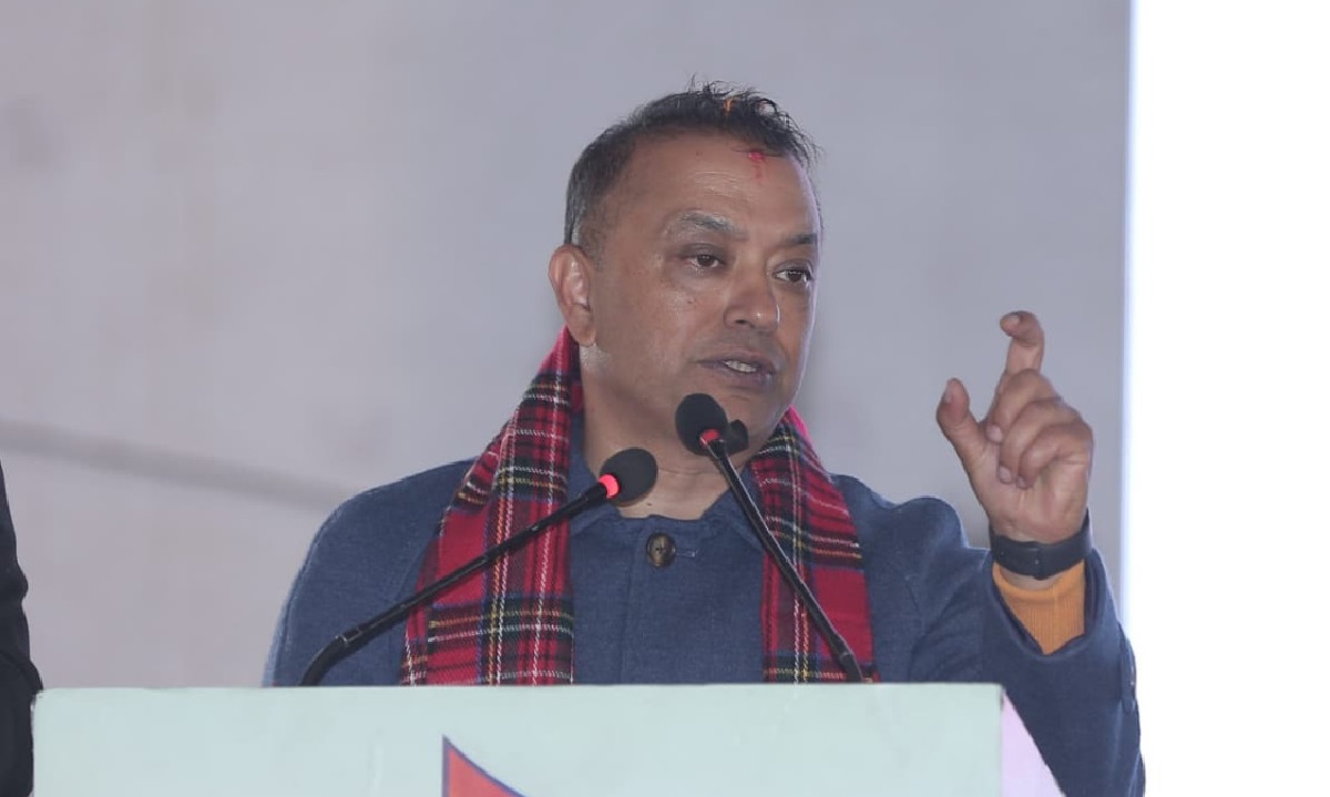 देउवालाई गगनको आग्रह: विशेष महाधिवेशन पार्टीको कार्यक्रम हो, सहभागी हुनुस्