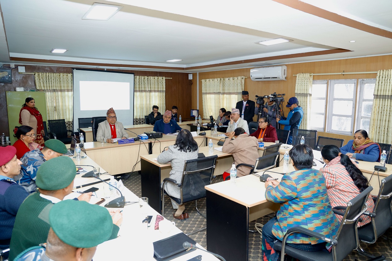 बारुदी सुरुङ तथा विस्फोटक पदार्थका विषयमा सरोकारवालासँग छलफल
