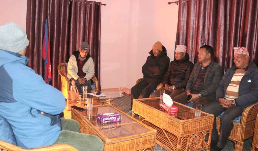 कर्णालीमा कांग्रेस-एमालेको संयुक्त ‘ह्वीप’, साझा उम्मेदवार जिताउन निर्देशन