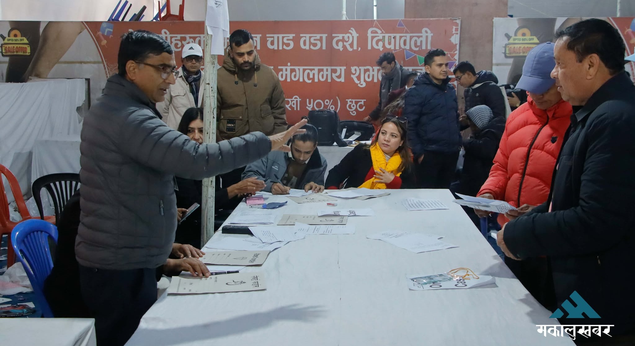 सभापति-महामन्त्रीद्वय वार्ता चलिरहेकै बेला धमाधम मनोनयन दर्ता (तस्बिरहरू)