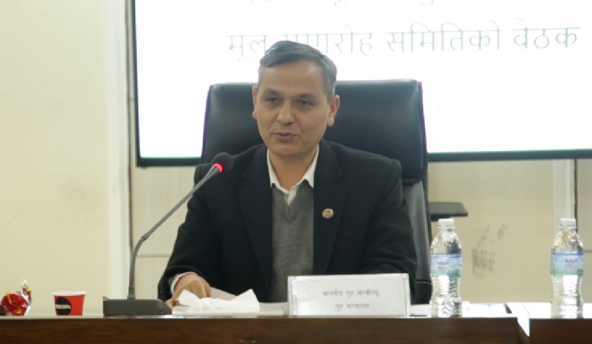 भोलिको सुरक्षित नेपाल आजका युवाबाट नै निर्माण हुन्छ: गृहमन्त्री अर्याल