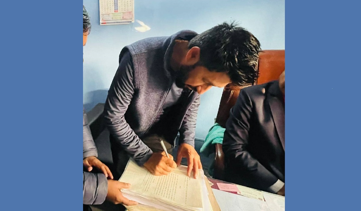 रास्वपा सभापति लामिछानेको उम्मेदवारी वारेसनामामार्फत दर्ता